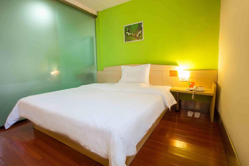 7Days Inn Sanqiao Hou Ba Ґуйян Номер фото